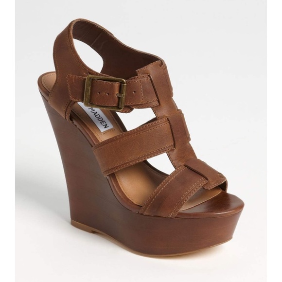 Steve Madden Shoes - Steve Madden Wedge ✂️LAST PRICE CUT✂️